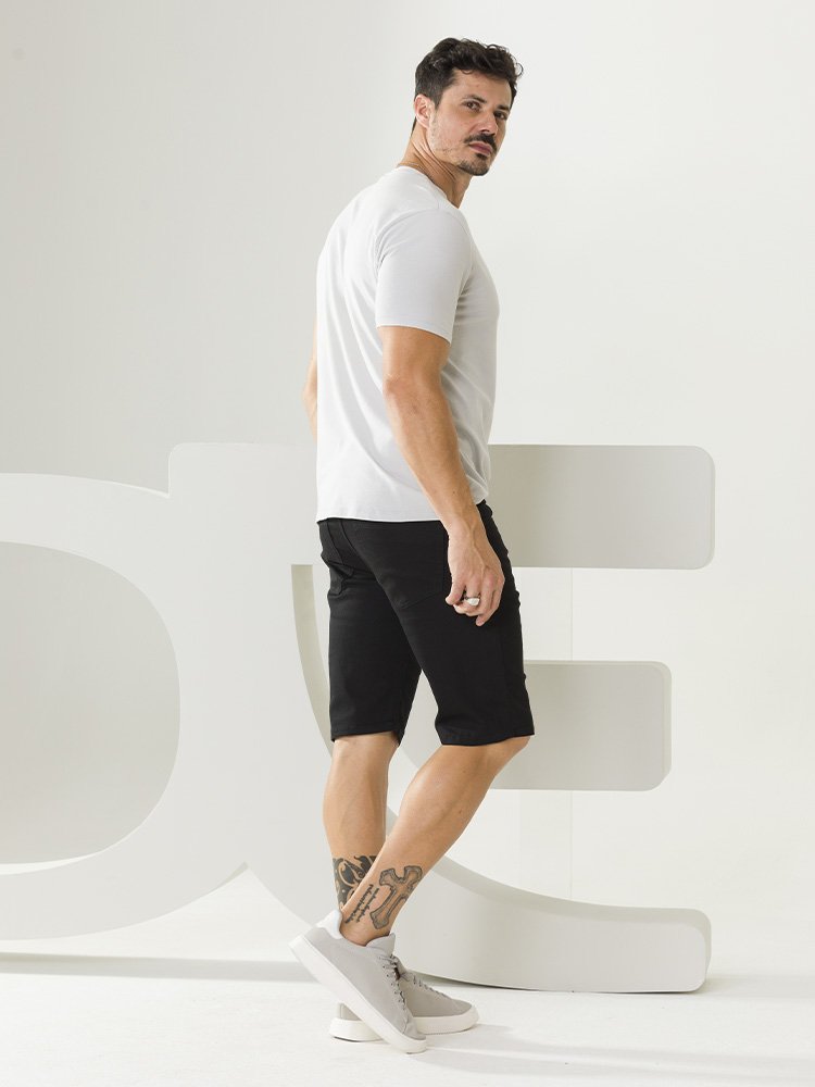 Bermuda Masculina Sarja Slim Fit (N&atilde;o Desbota) Imagem 2