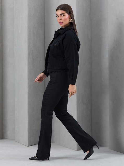 04 calca feminina sarja boot cut nao desbota preto 44