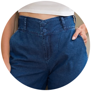 calca wide leg com botoes forrados