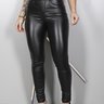 02 calca feminina skinny vinil couro fake forrada preto m