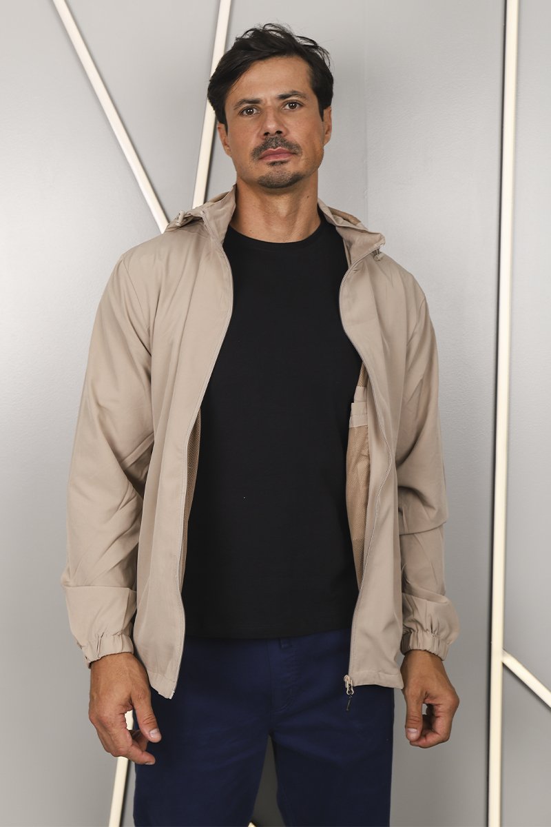 Jaqueta masculina corta vento caqui vista frontal