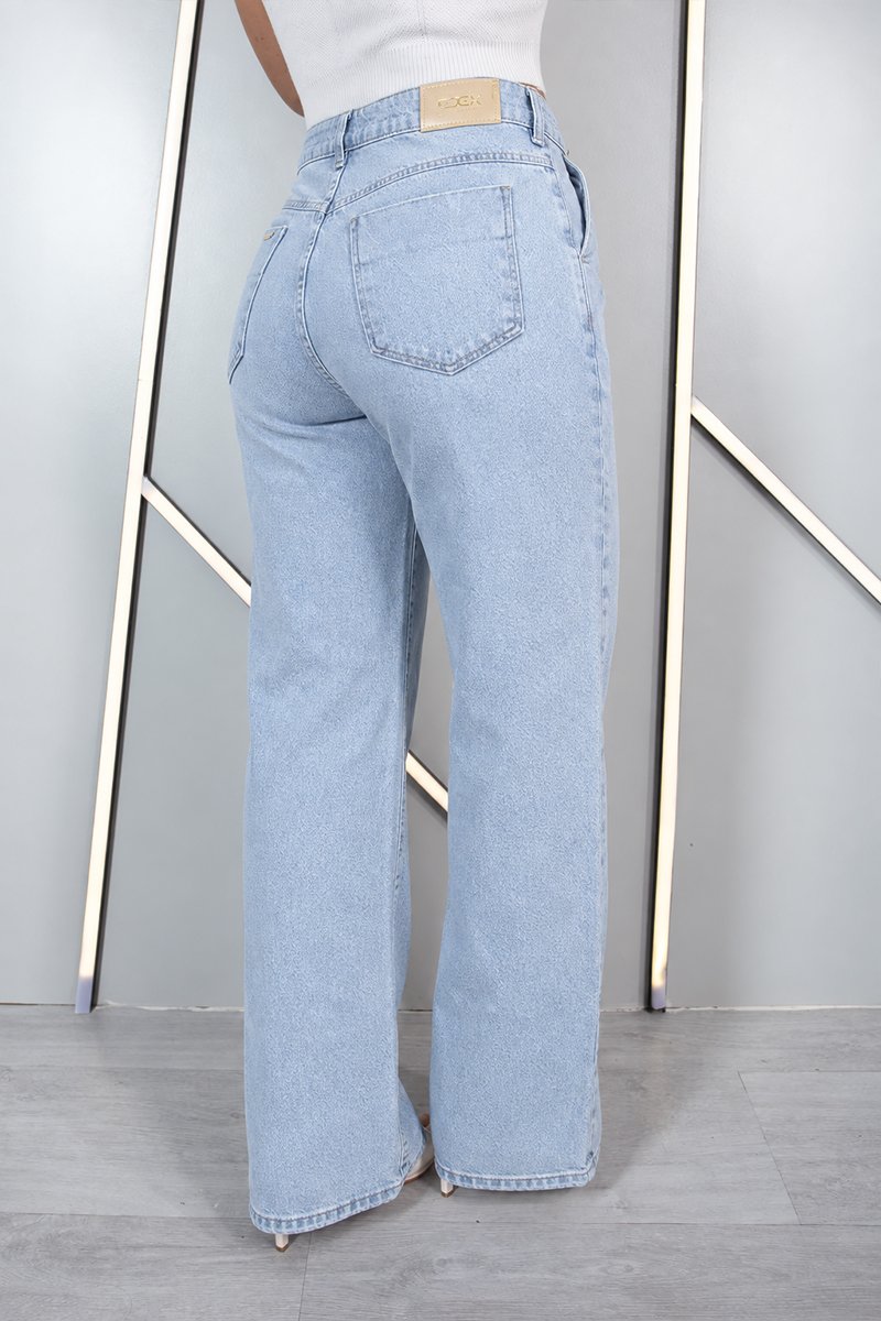 Cal&ccedil;a feminina wide leg azul detalhe